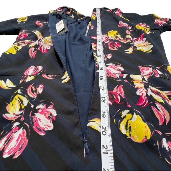 Banana Republic New Dress Twist Neck Short Sleeve Sheath Floral Navy Blue 0 XS - Picture 15 of 16